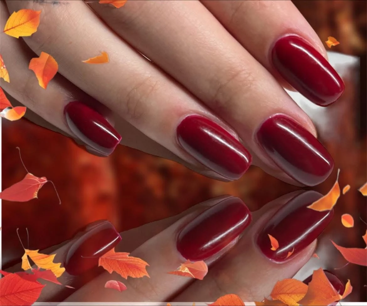 Bordowy manicure